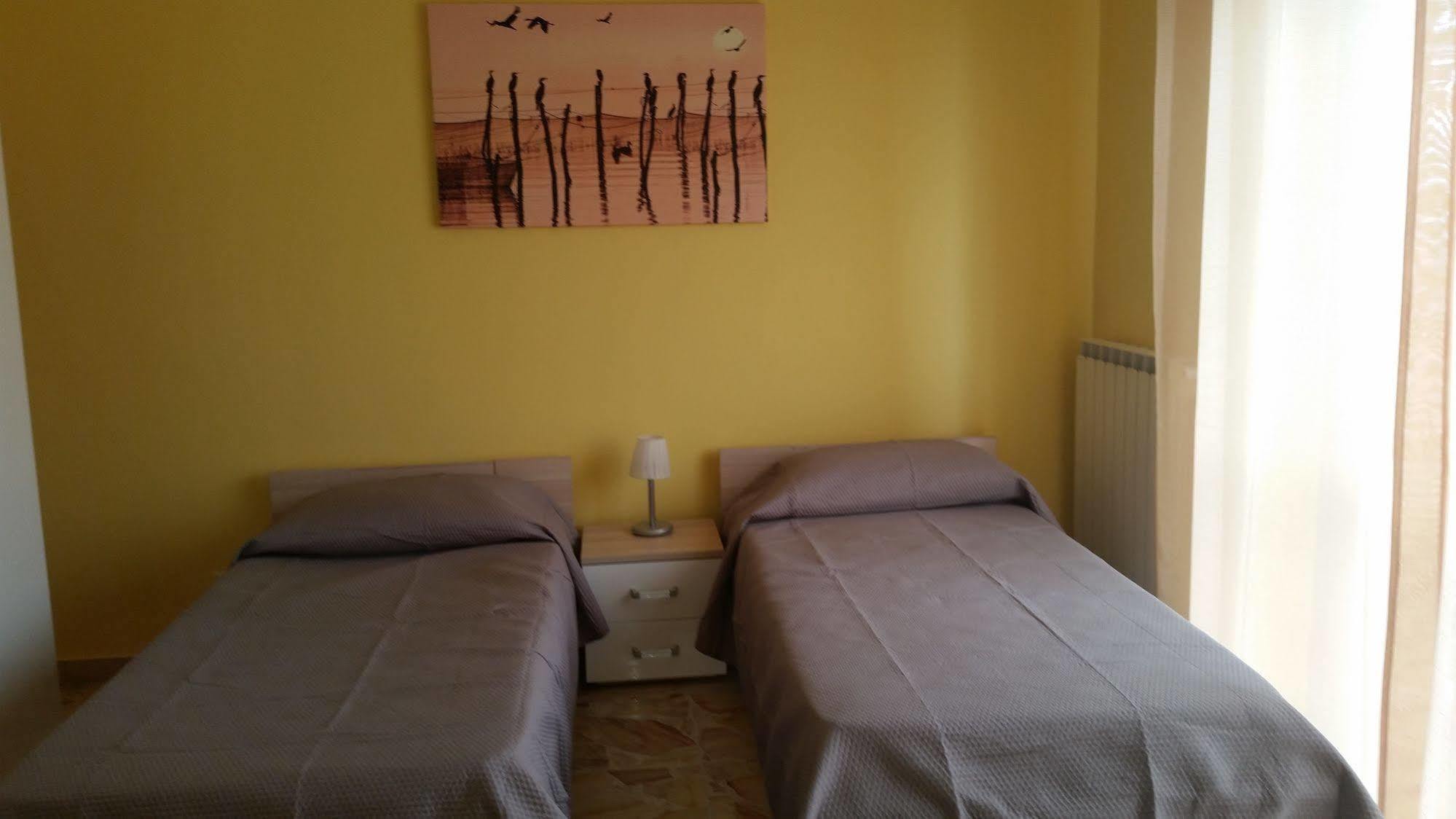B&B Don Pedro Riposto ภายนอก รูปภาพ